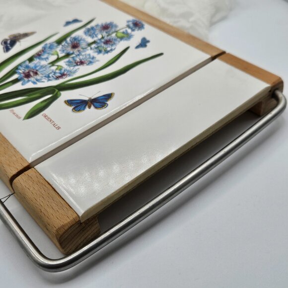 Portmeirion Botanic Garden Cheese Board with Wire Slicer – Hyacinth Tile - Picture 6 of 7